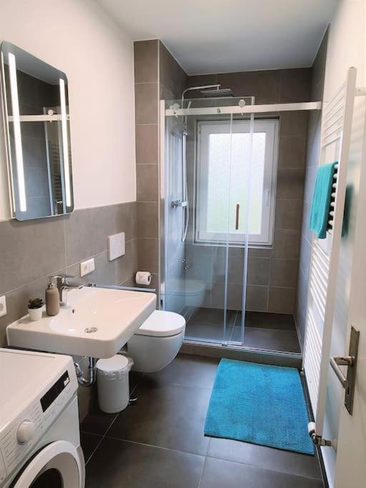 2 Schoene Apartments Naehe Hauptbahnhof Karlsruhe Luaran gambar
